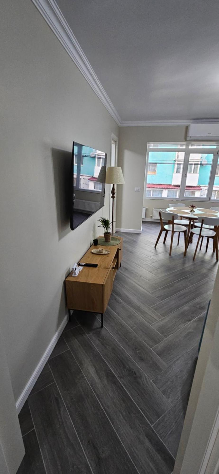 White Rezidence II Apartment Curtea De Arges Ngoại thất bức ảnh