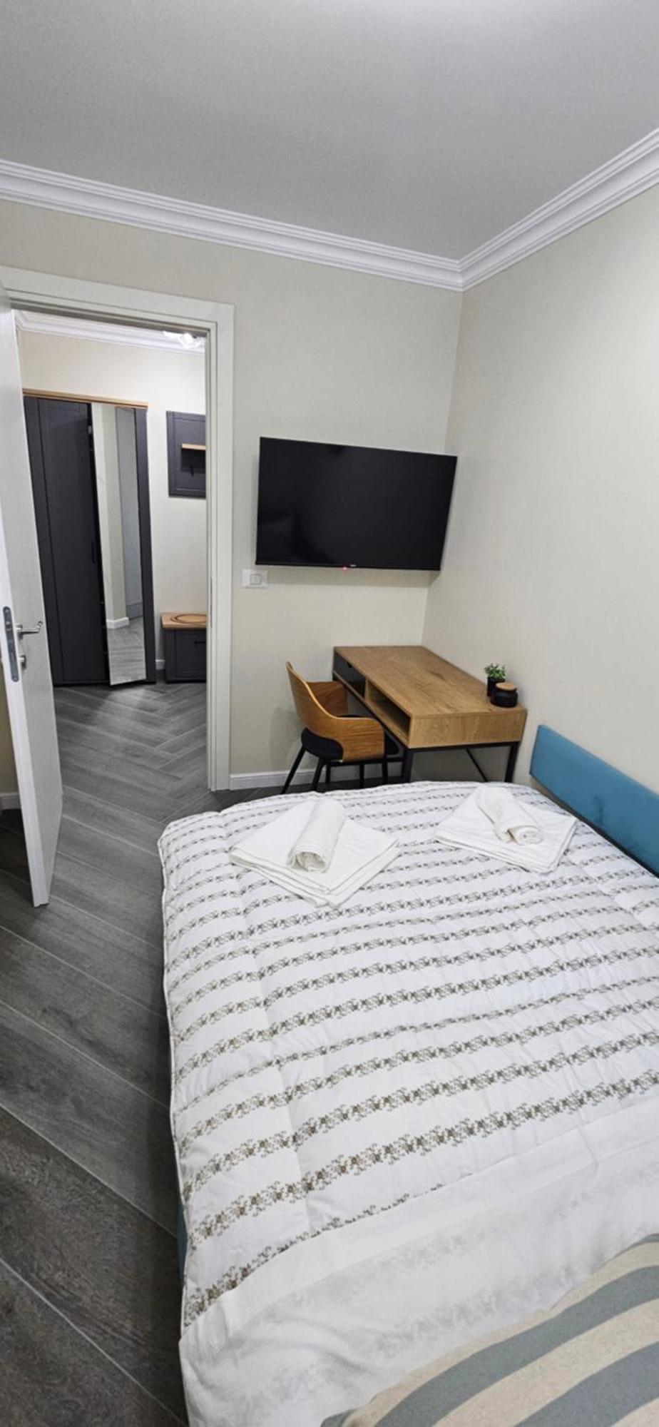 White Rezidence II Apartment Curtea De Arges Ngoại thất bức ảnh