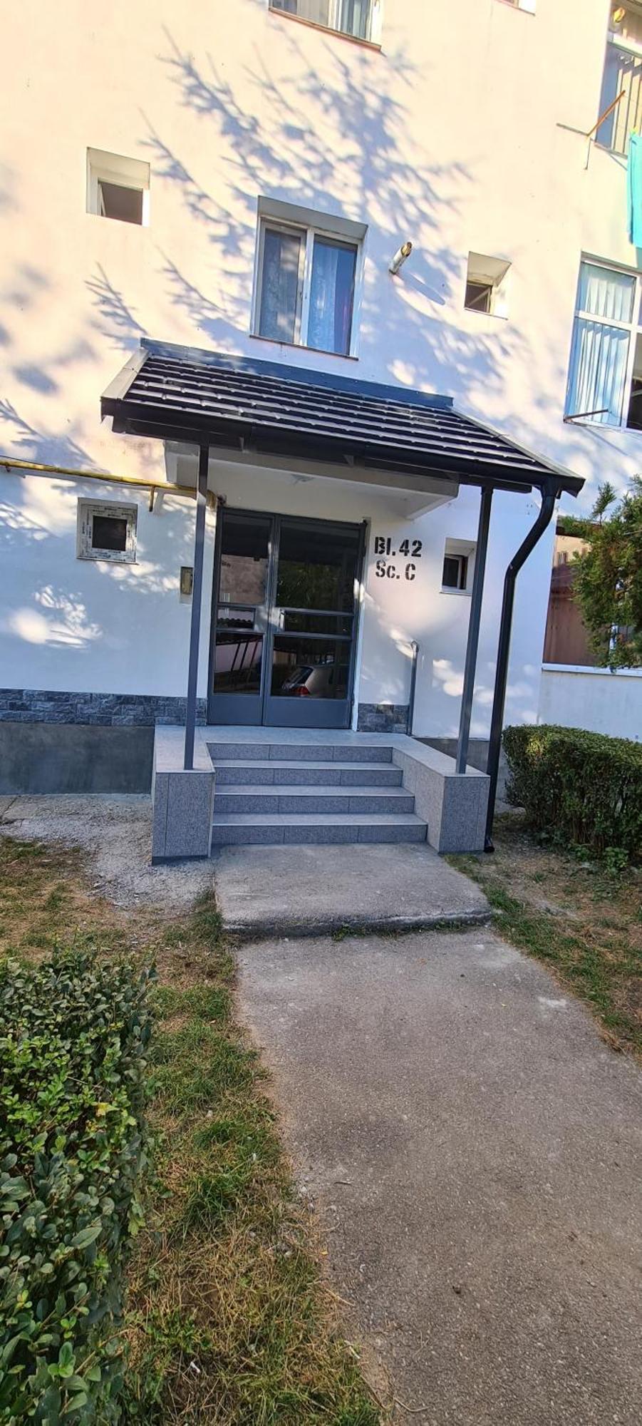 White Rezidence II Apartment Curtea De Arges Ngoại thất bức ảnh